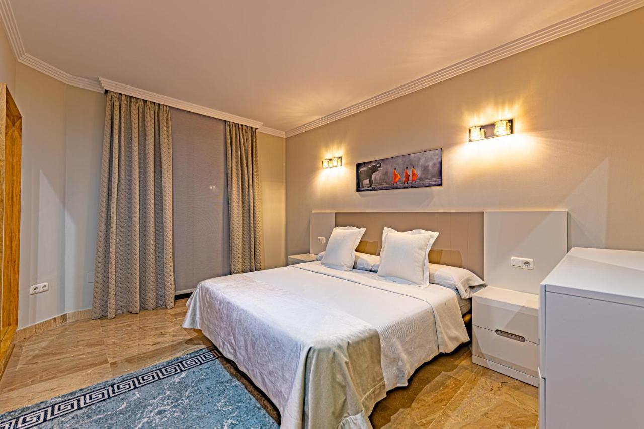 Marina Luxury Apartment Estepona Buitenkant foto