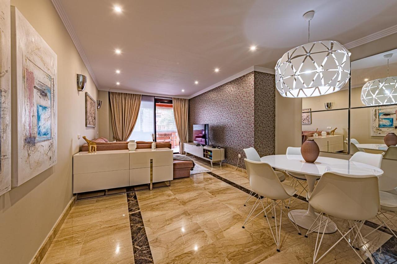 Marina Luxury Apartment Estepona Buitenkant foto